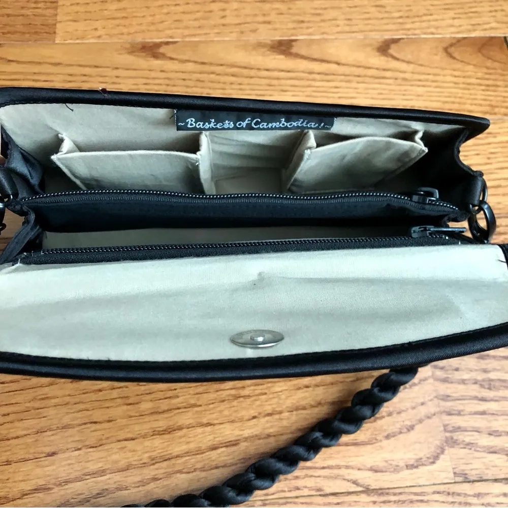 Saraye Tatami Purple Tan Baskets of Cambodia Geometric Shoulder Bag - Image 7