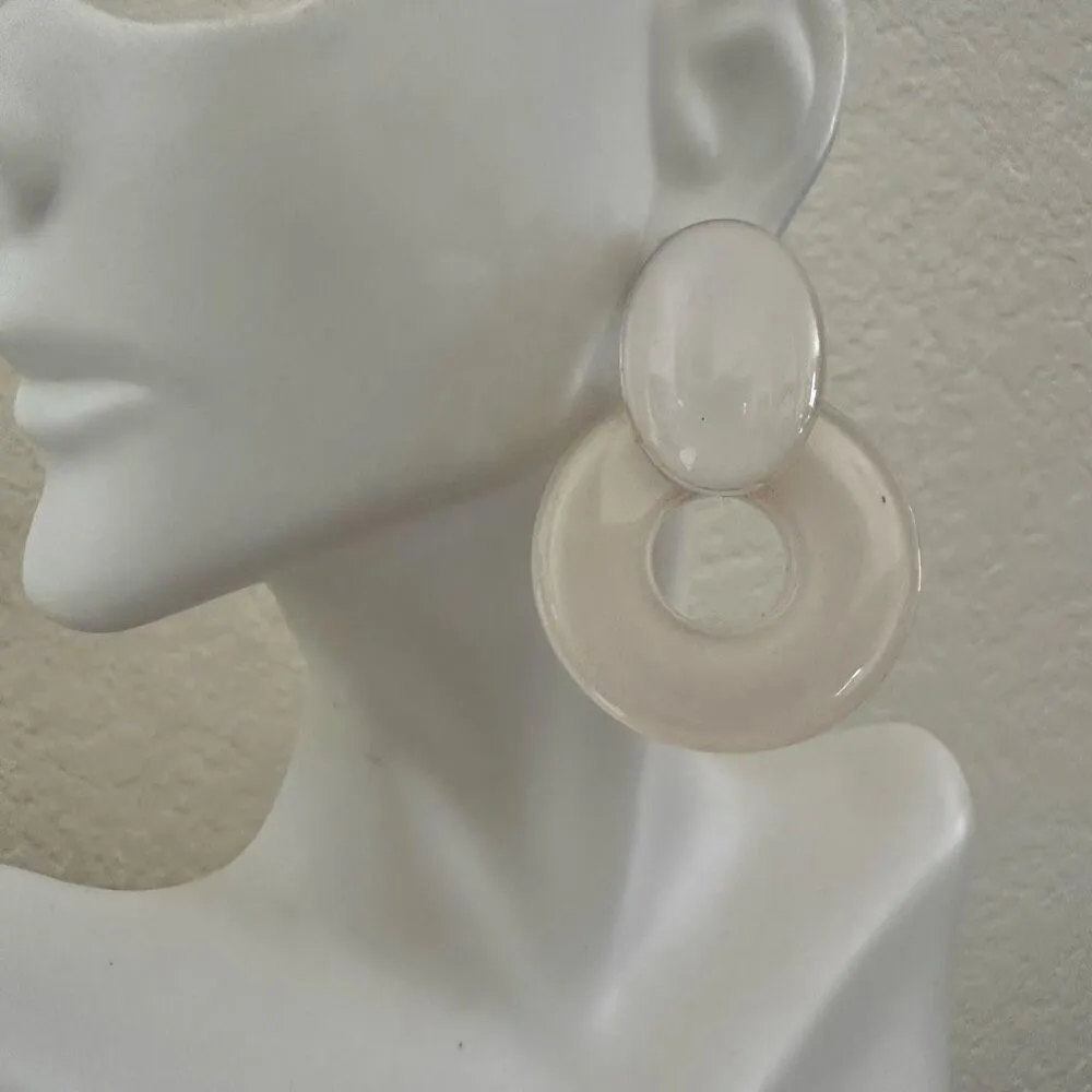 Cream jelly oval roll earrings - Image 2