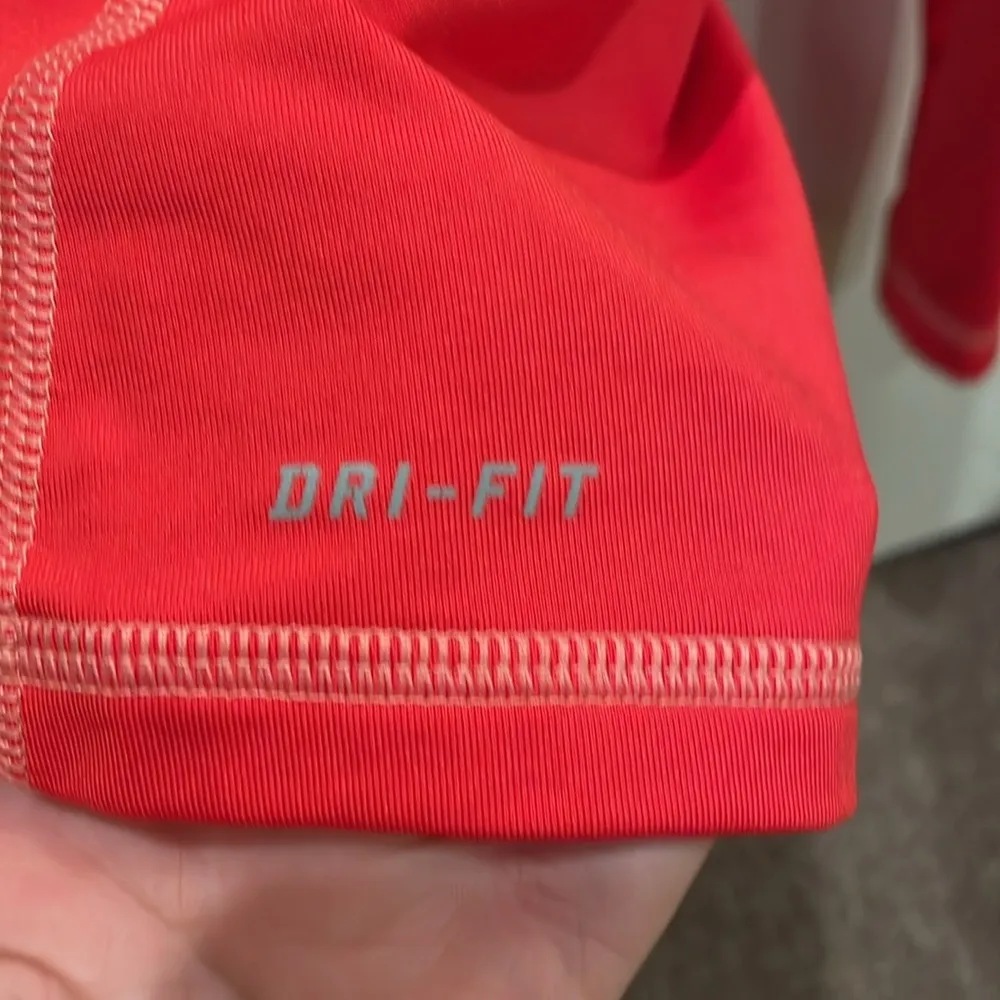 Nike pro women size L compression top - Image 5