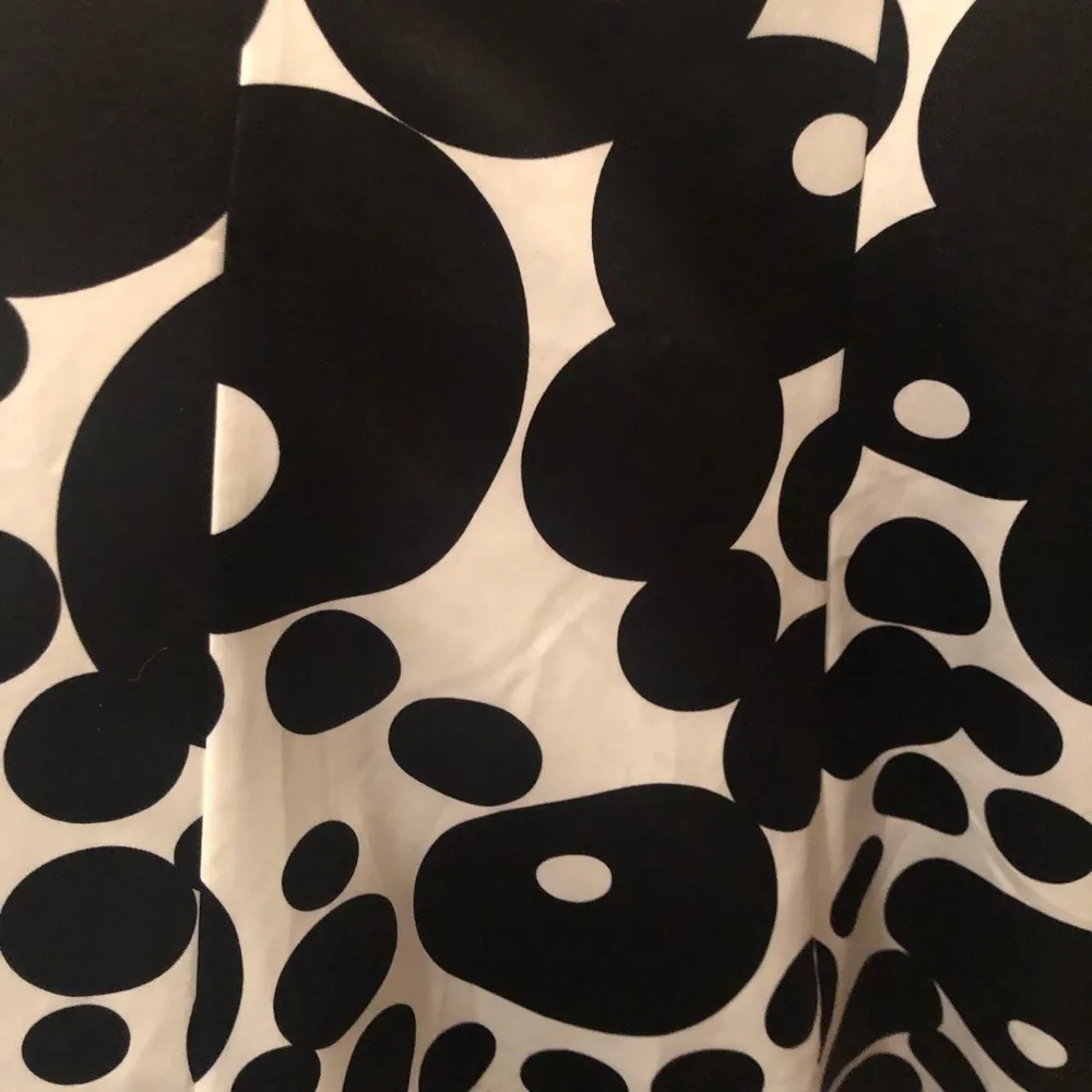 Black White Printed Satin Full Maxi Skirt Sz. 6 Event Wedding Cocktail - Image 4