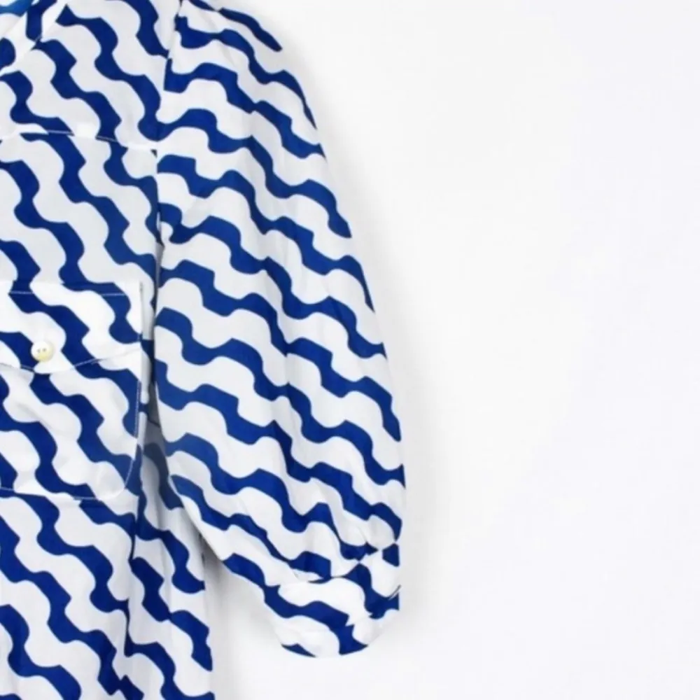 41 Hawthorn size Small blue and white patterned blouse - Image 3