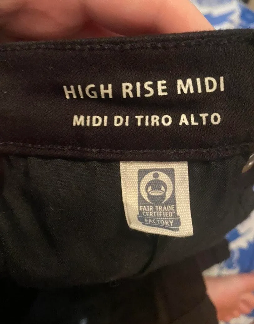 Universal Thread High Rise Midi Jean Shorts - Image 3