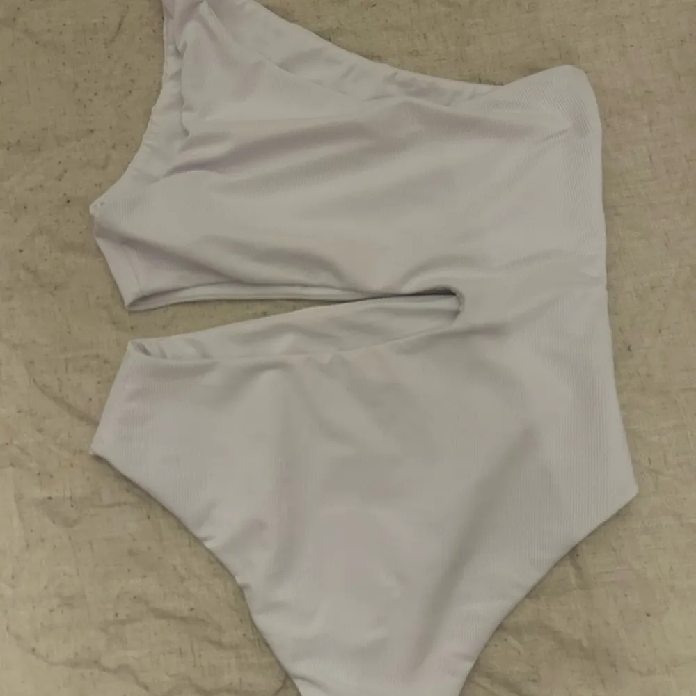 Beach Riot Celine One Piece - Image 3