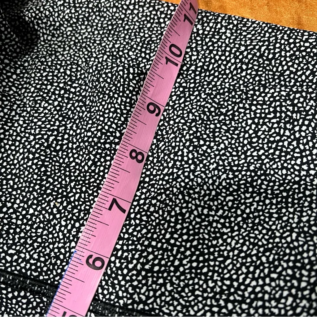 Lululemon Fast and Free high rise Leggings size 6 patterned - Image 9