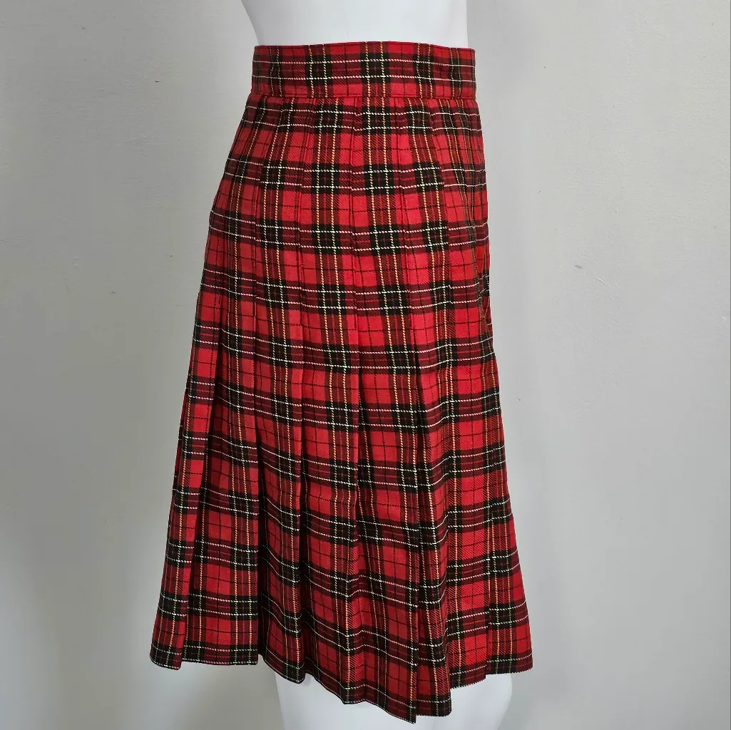 Star CCC Y2k Red Plaid Pleated Button Side Mini Skirt Size 9 Academia Preppy - Image 6