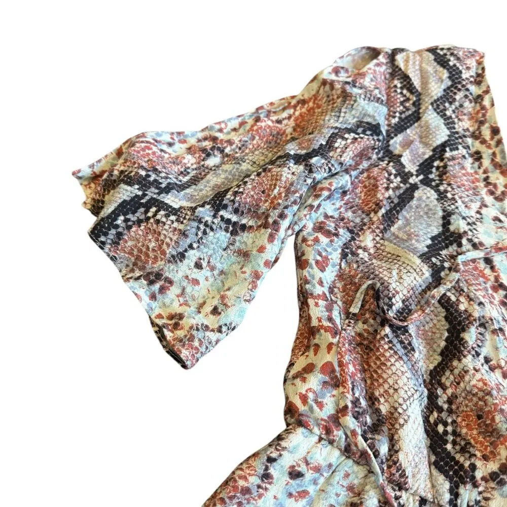 Lovers + Friends Epiphany Shorts Romper Snake Print Flowy Lace Up Size Small - Image 4