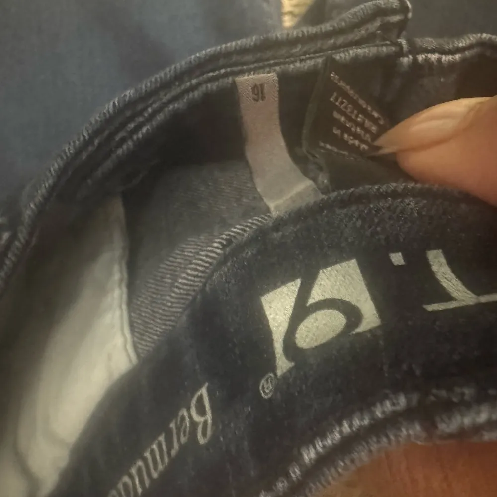 Apt. 9 Blue Bermuda Shorts Classic Style - Image 4