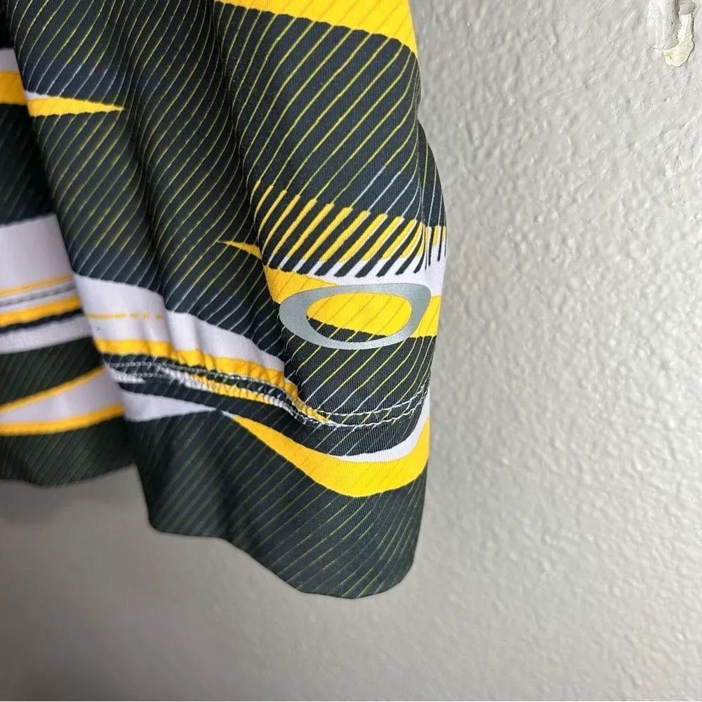 Oakley printed athletic tank top with built in sport bra women’s size small - Image 4