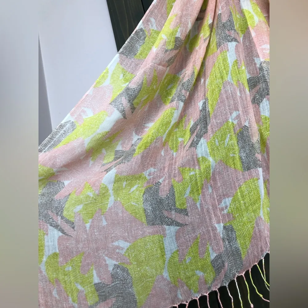 Rockflowerpaper sheer leaf Scarf - Image 3