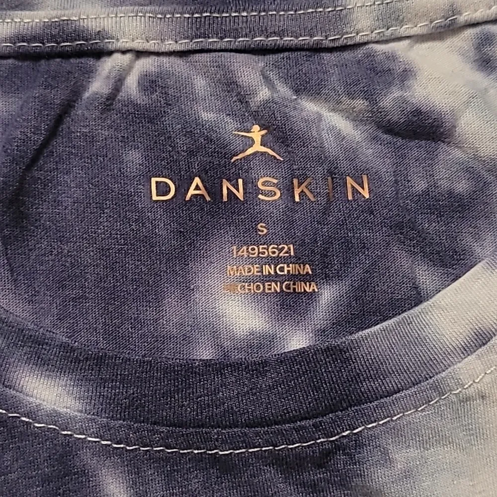 Danskin NWT  Women's Tie Dye T-Shirt size S - Image 9