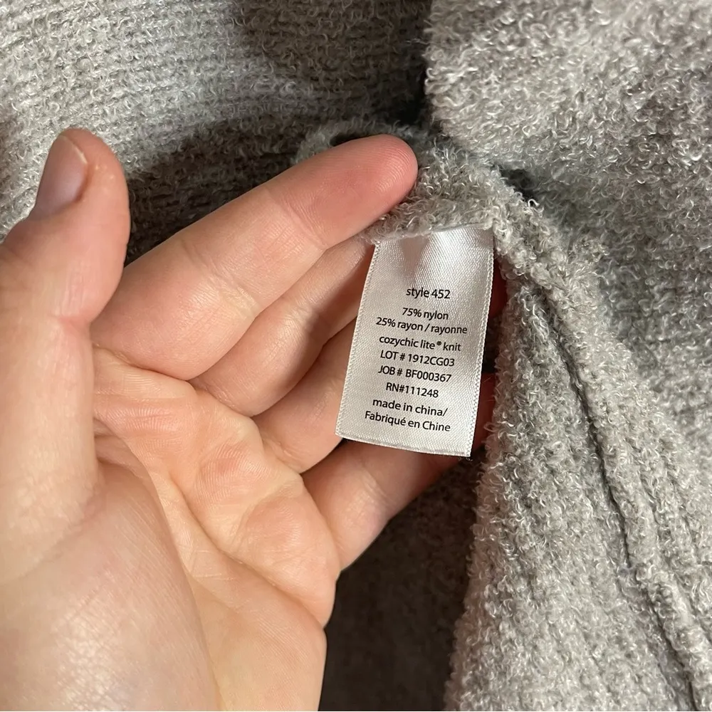 Barefoot Dreams CozyChic Lite Casual Grey Cardigan Size Medium - Image 4