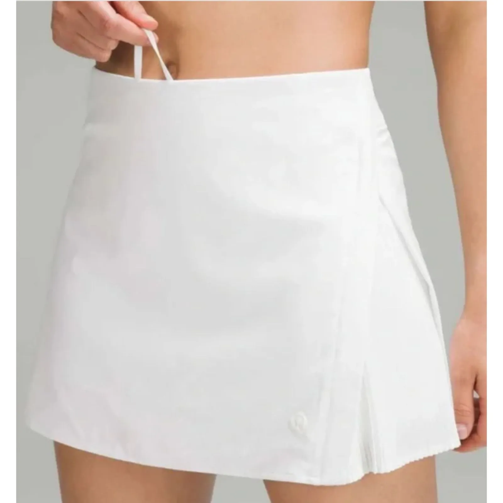 Lululemon Peek Pleat HR Tennis Skirt White Sie 6 - Image 2