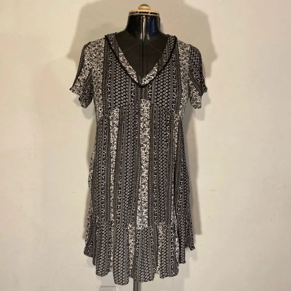 Knox Rose Black and White Printed Midi Dress - Image 7