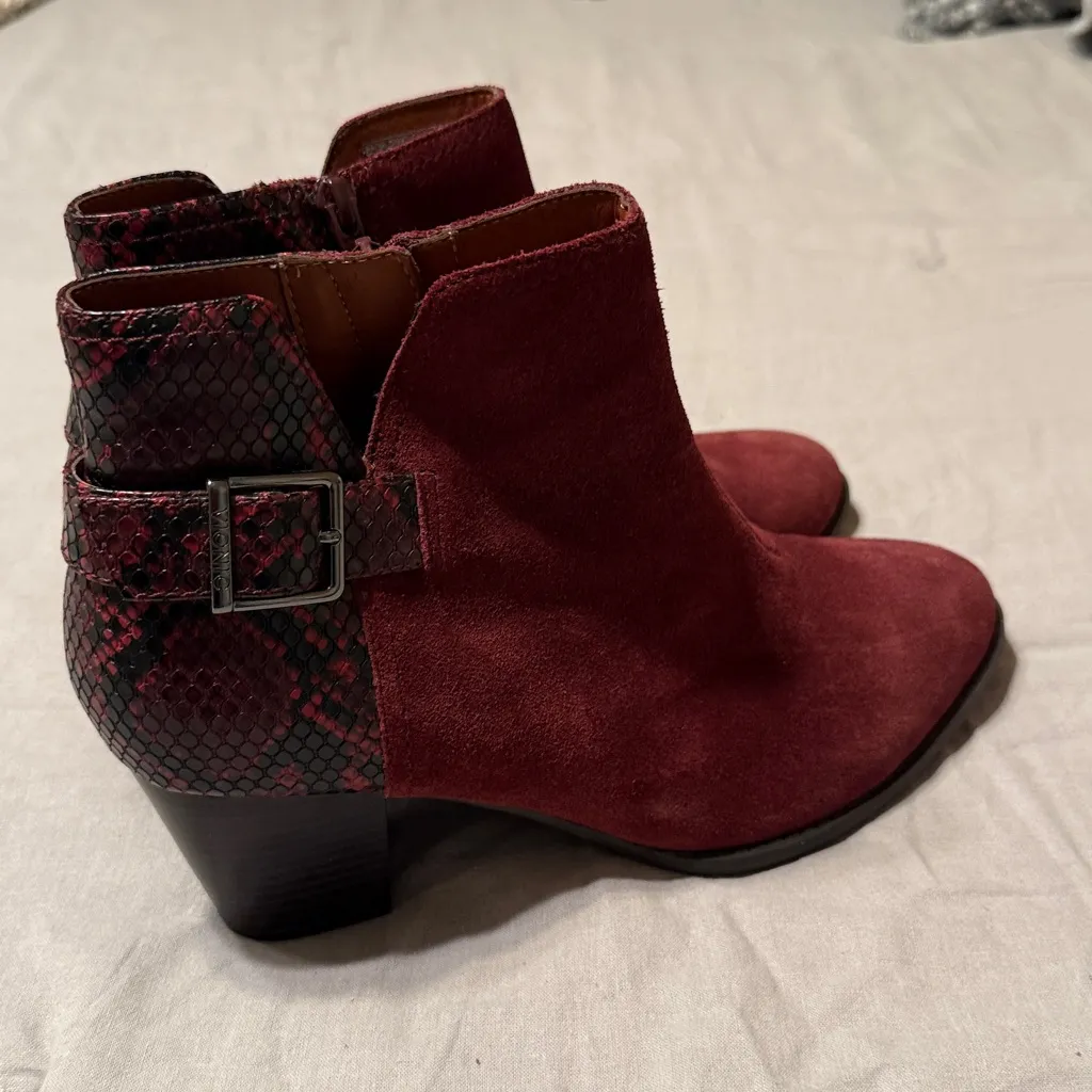 Vionic Burgundy Suede Snake Skin Block Heel Bootie B37 - Image 6