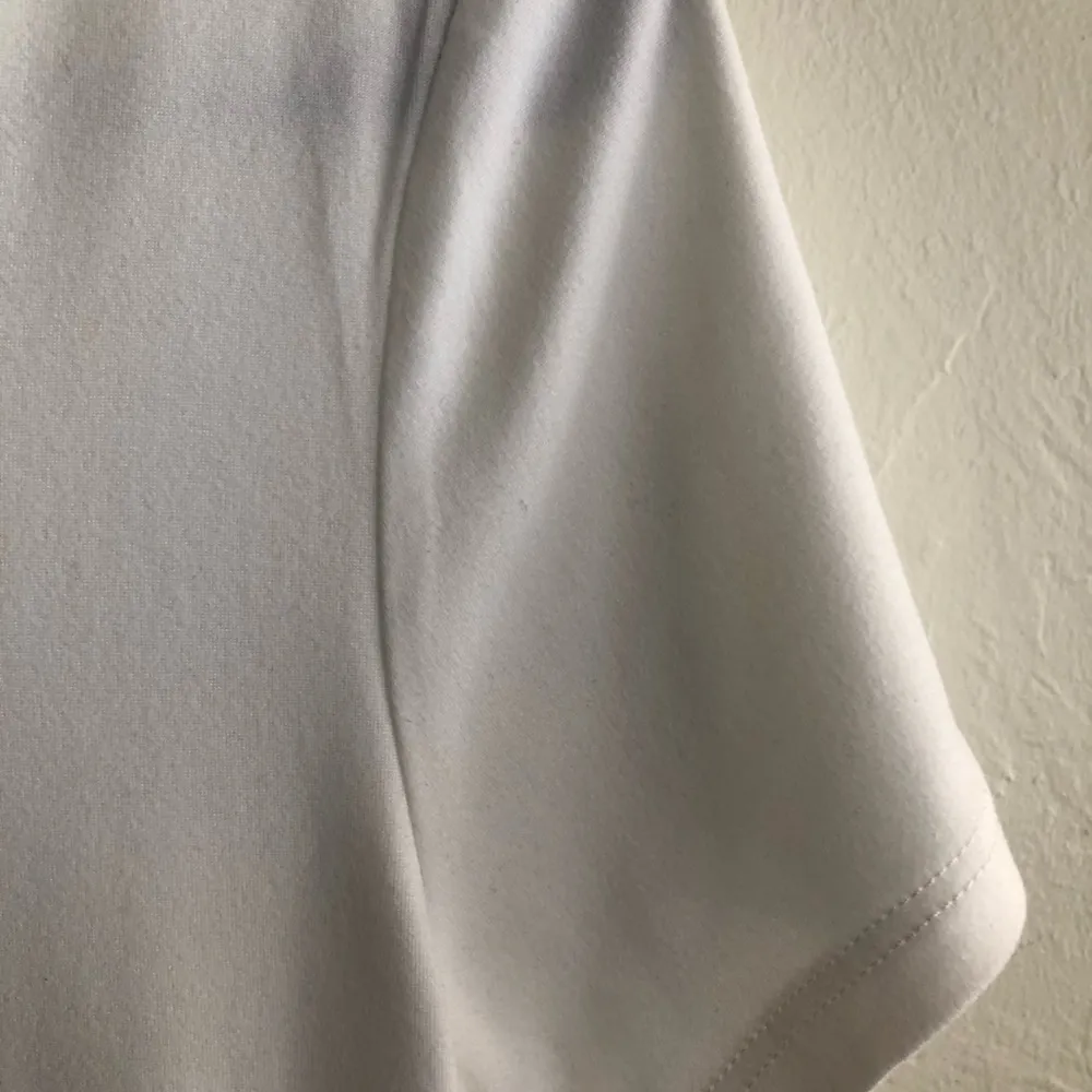 NO BOUNDARIES Womens T.Shirt Size Med 8-10 Juniors NWOT - Image 4