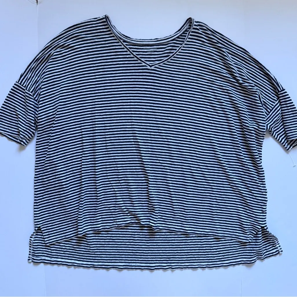 Eileen Fisher Organic Linen Black White Striped V-Neck T-Shirt Size Large NWOT - Image 2