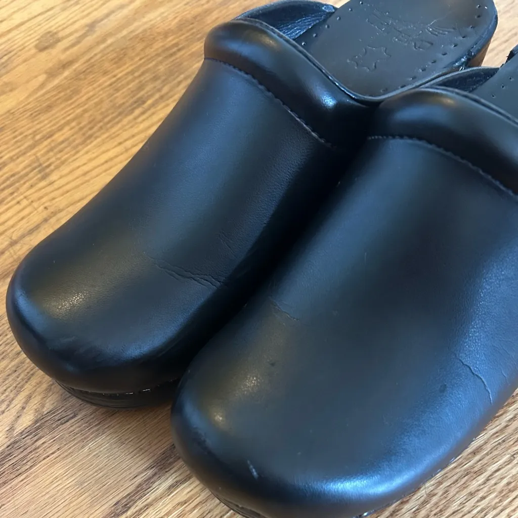 Dansko Black Professional Leather Clog Size 7.5 - 8 Style 047020202 MSRP 145.00 - Image 8