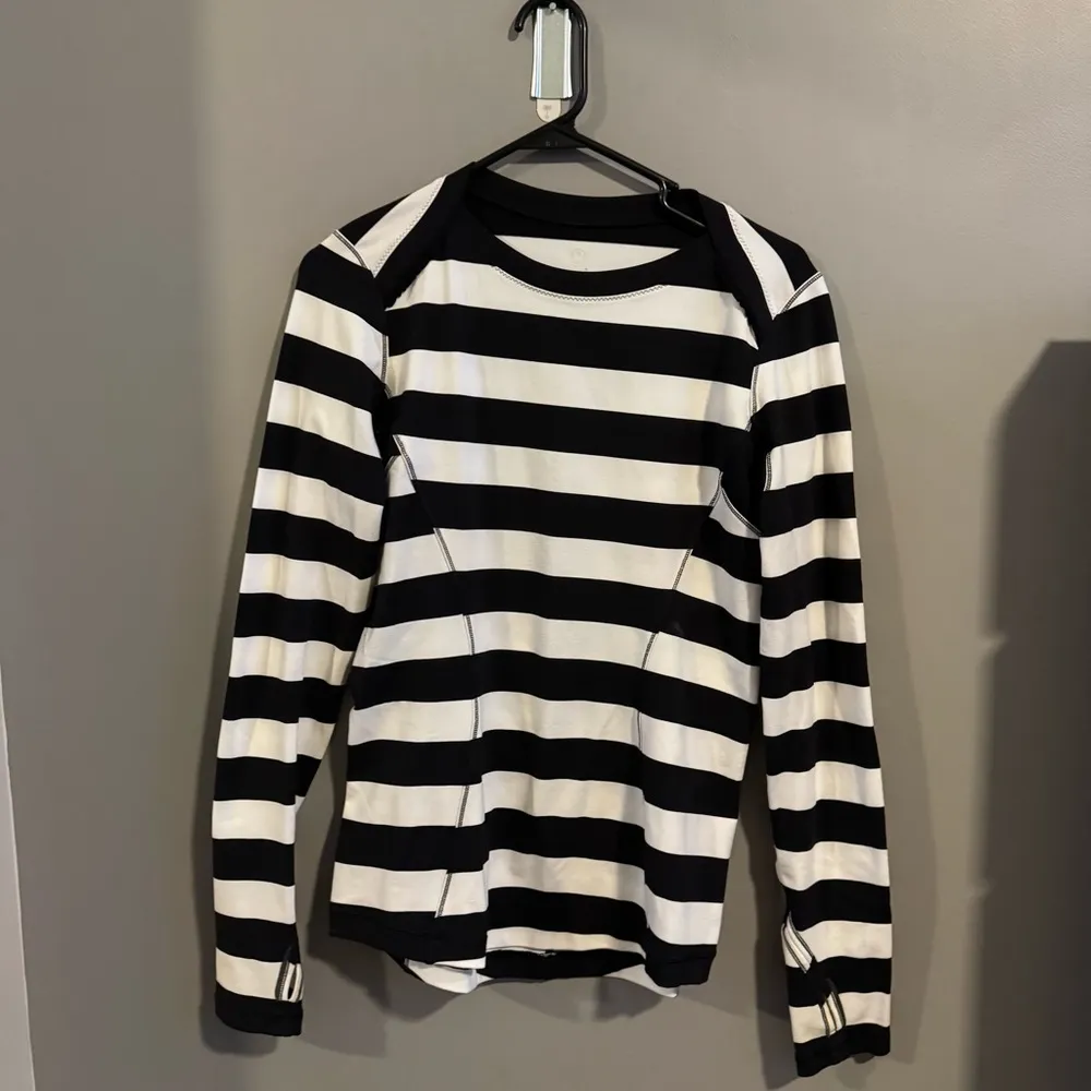 Lululemon Striped Base Runner Long Sleeve - Image 8