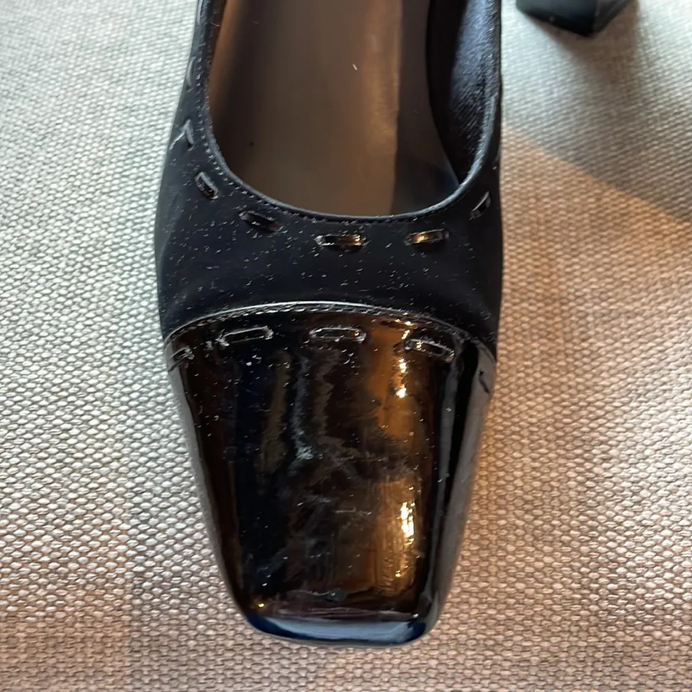 Life Stride  suede/patent heels - Image 3