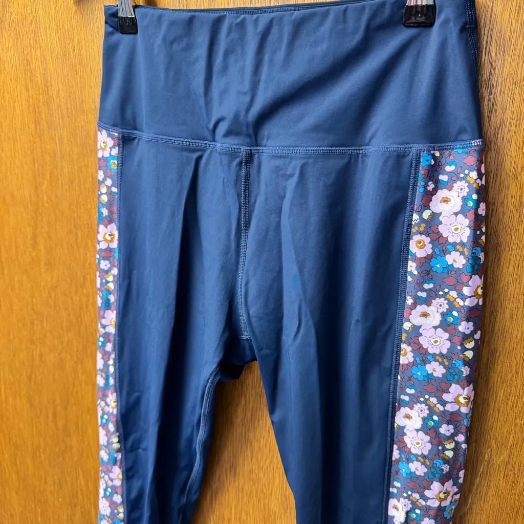 Liberty London Floral Side Pants Workout Leggings Navy Blue Small - Image 8