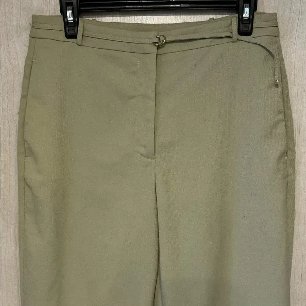 H&M Sage Green Built in Belt Tapered‎ Leg Pants - Size 6 - Image 2