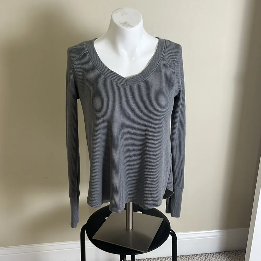 Hollister Gray Long Sleeve Shirt - Image 2