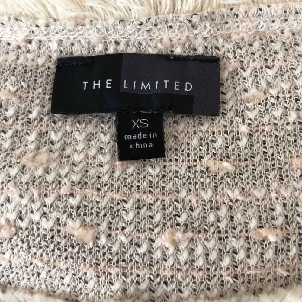 top shirt Textured Fringe Trim Knit shirt sleeve oversized medium - Image 5