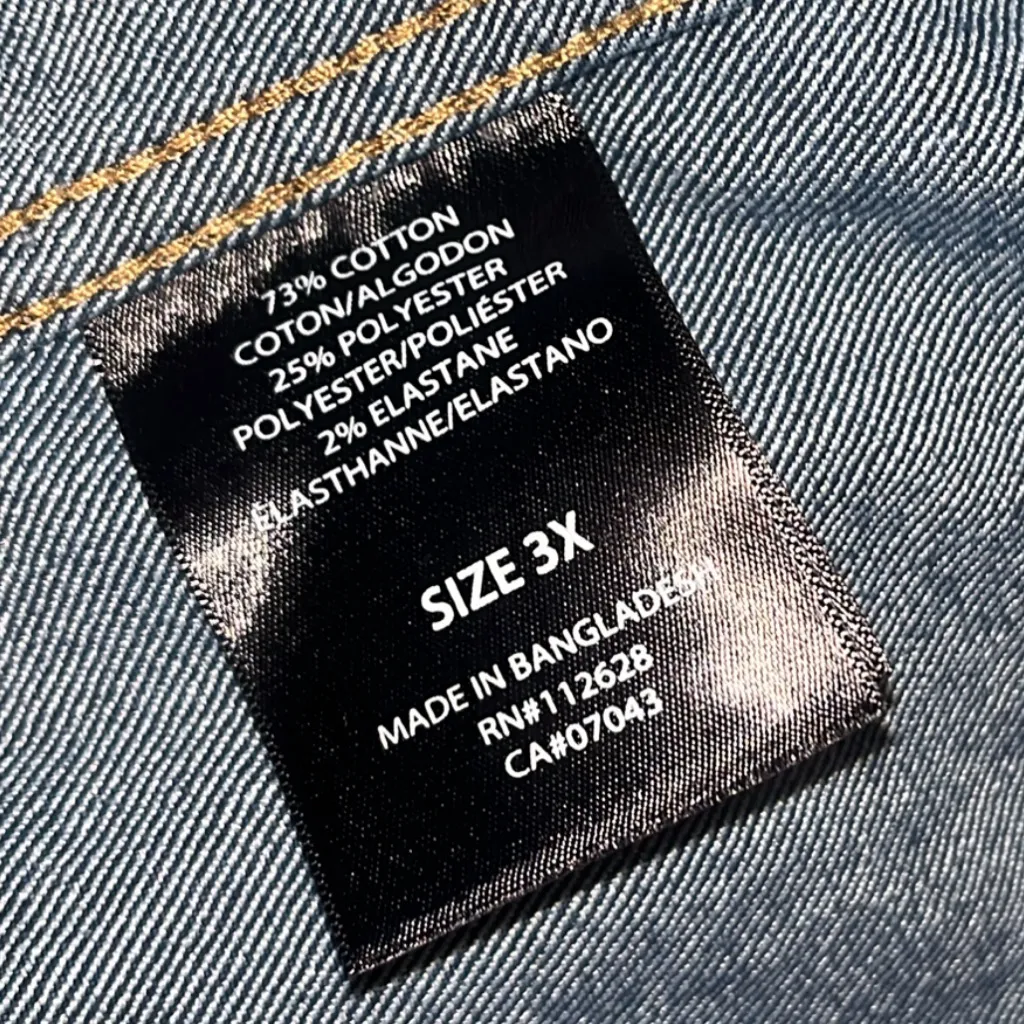 NWT Tahari Denim Jacket - Image 4