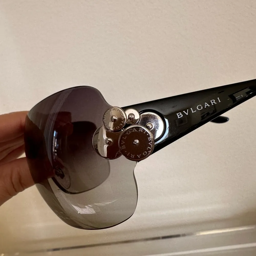 BVLGARI Women’s Gradient Black Shield Sunglasses - Image 9