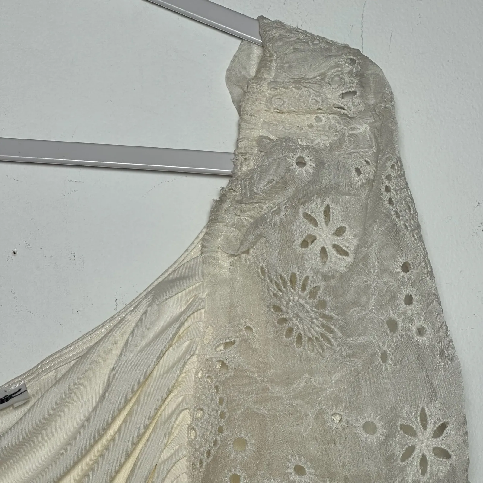 Heartloom Ivory Eyelet Puff Sleeve One Shoulder Ruched Top Shirt Size Small - Image 6