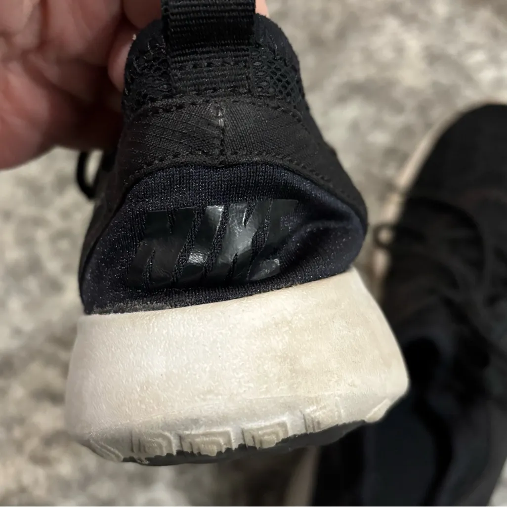 Nike Juvenate Black/White Lace Up Sneakers - Image 5