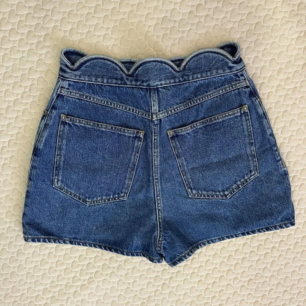 NWOT $890 VALENTINO GARAVANI Scalloped Denim Shorts Blue Size 28 High Waist - Image 8
