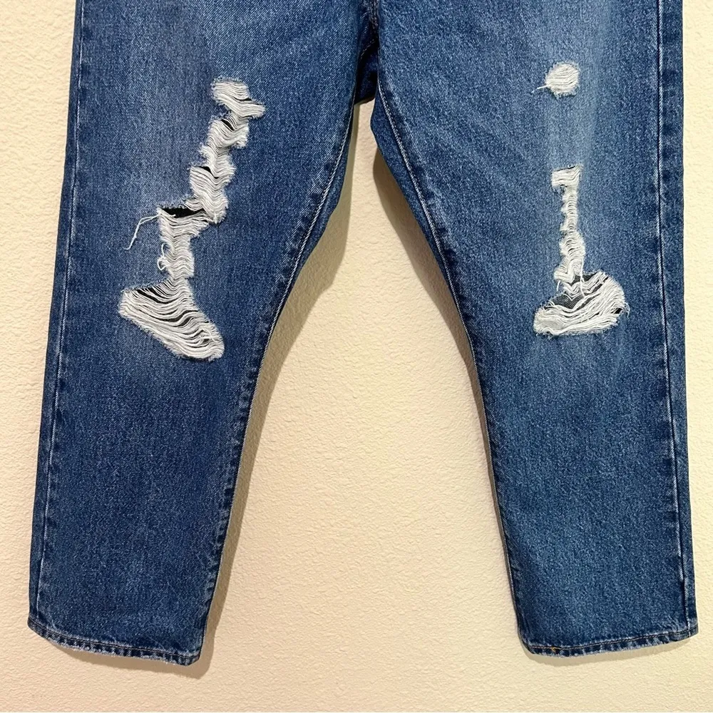 Levi’s Wedgie Straight Ripped High Rise Jeans Size‎ 31 x 26 Medium Wash - Image 5
