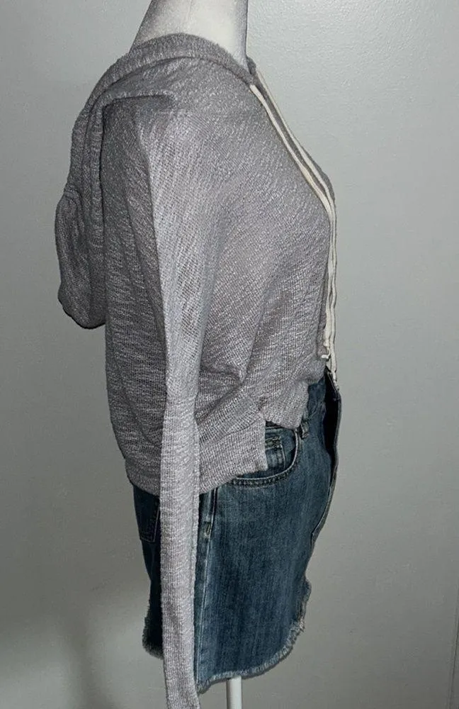 Hollister Women’s Oversized Drop Shoulder Hooded Lightweight Crop Front Sweater - Image 5