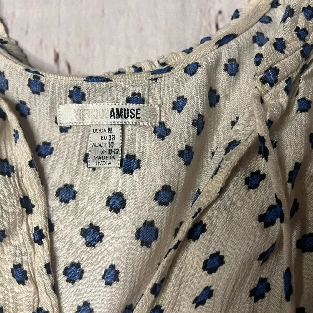 size M NWOT - Image 11