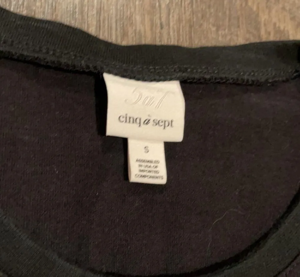 Cinq a sept ruffle lace Tee black - Image 3