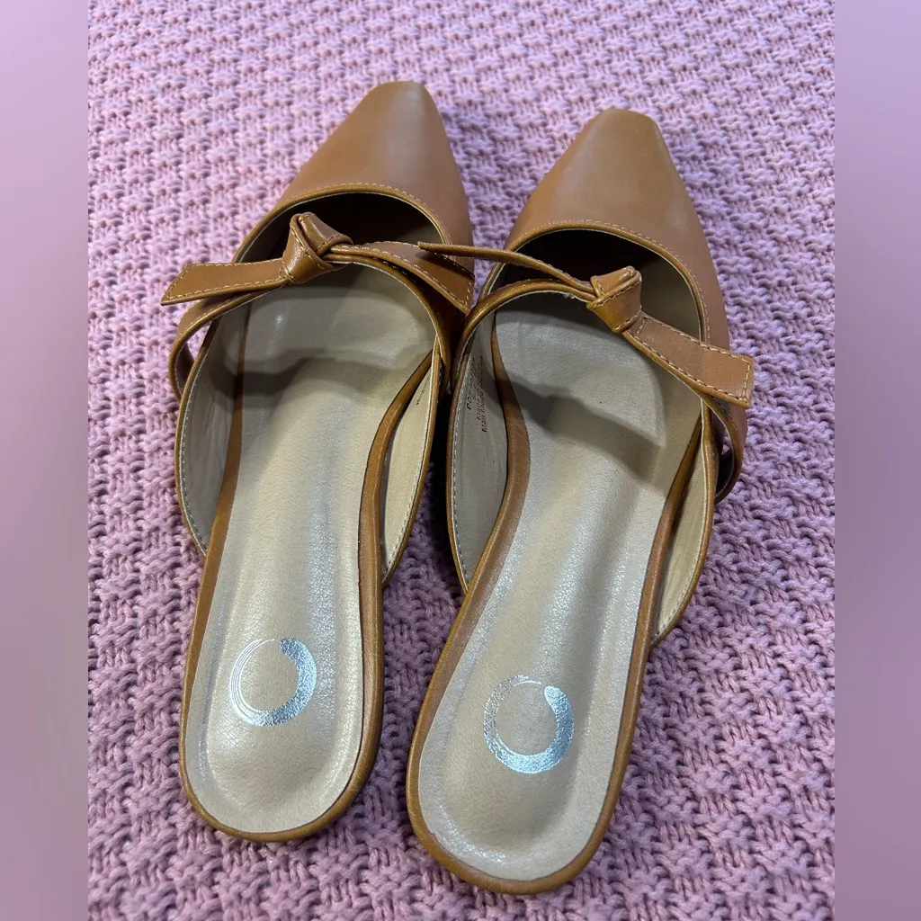 Shoes women . New ,Elegant Brown Mules with Pointed Toe and Low Heel Size 8.5 - Image 9