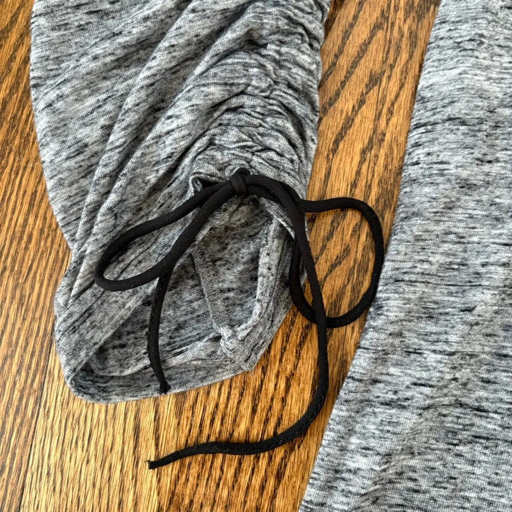 LOFT grey scrunch sleeve tee - Image 2
