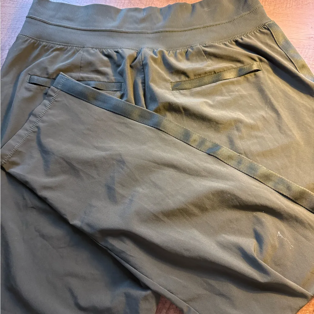 Athleta Brooklyn Ankle Pant - Army Green Size 10 Inseam 26” - Image 5