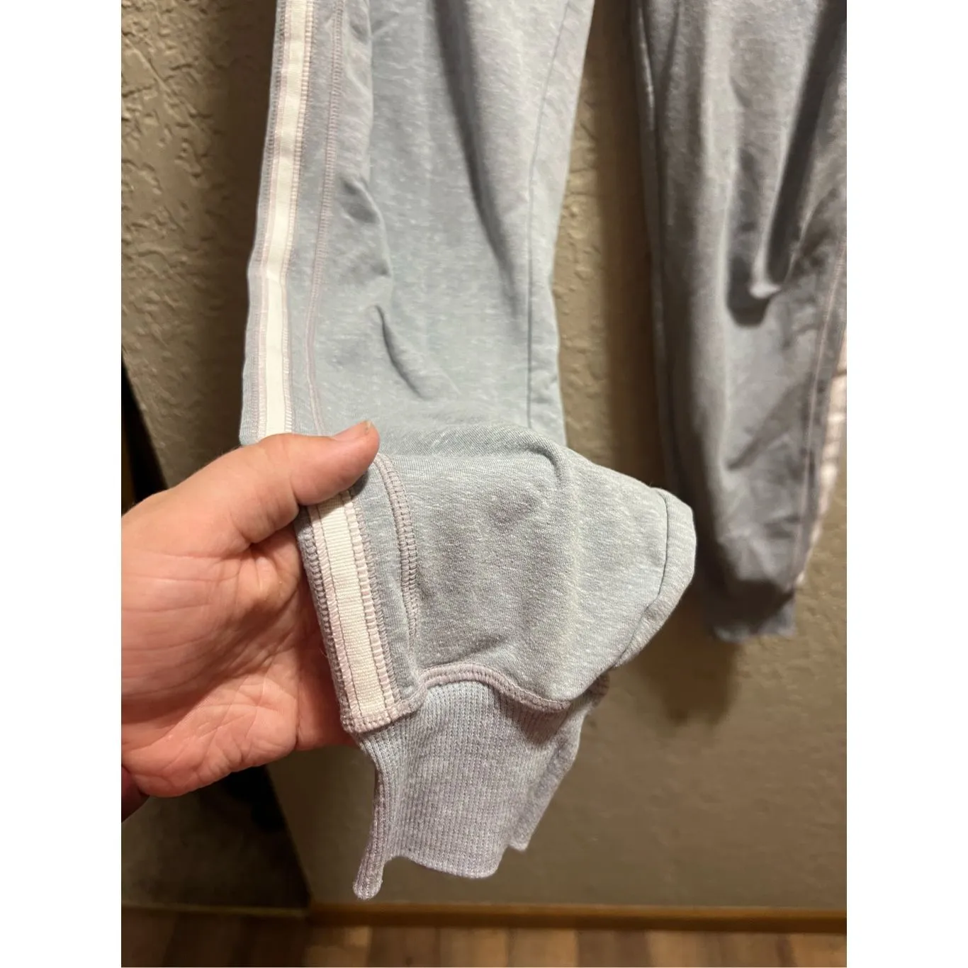 Athleta Jogger Sweatpants Woman’s Size Small - Image 3