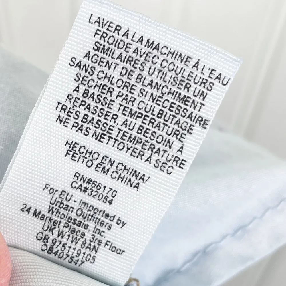 Free People Low Rise Slim Kick Cropped Jeans in Vista Wash Women's Size 28 - Image 7