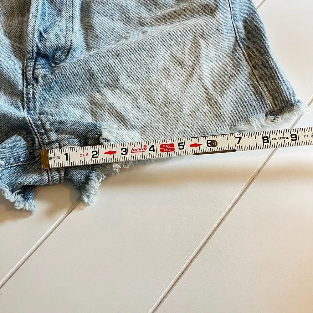 NWT PacSun Vintage Highrise Margot cut off denim shorts size 27 - Image 7