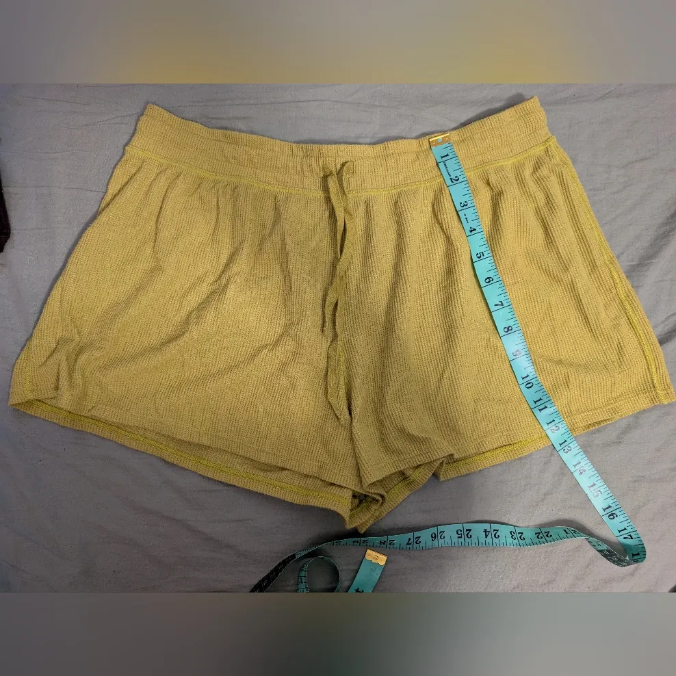 Parade Lot Of 2 Waffle Shorts Women's XL Yellow/Magenta Red - Image 5