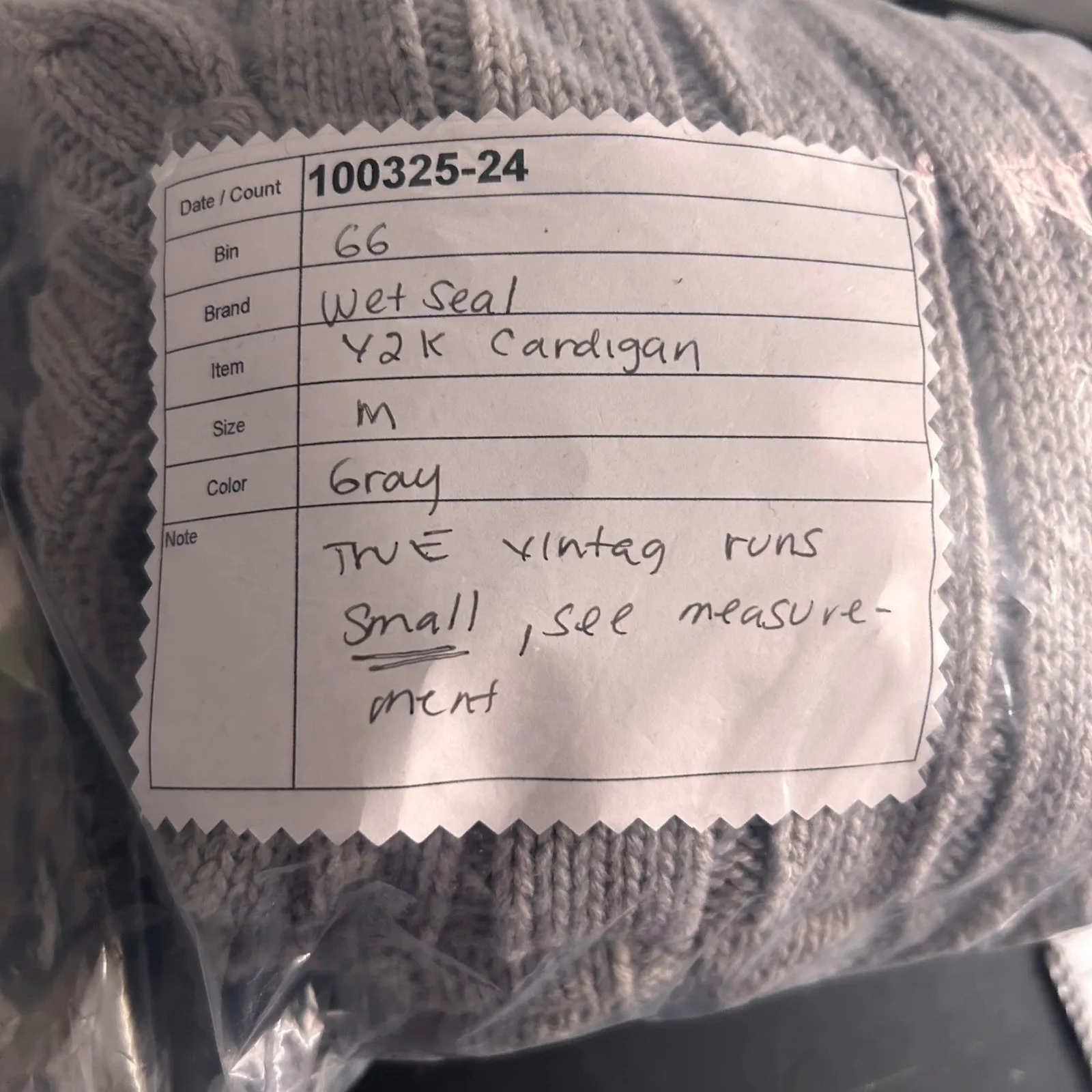 Wet Seal Y2K Cable Knit Cardigan Gray Medium - Image 13