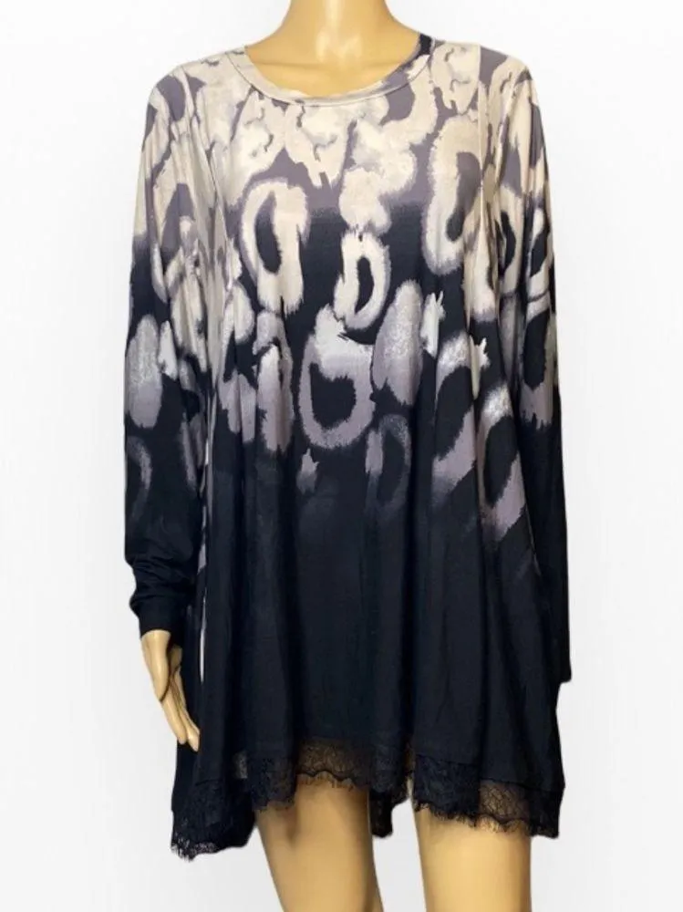 LOGO by Lori Goldstein Rayon 230 Printed Swing Top w/ Lace Hem - Image 2
