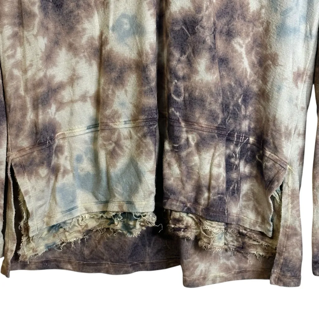XCVI Tie-Dye Raw Hem Top Keyhole Back Boho Grunge Streetwear Ribbed #13444 Large - Image 3