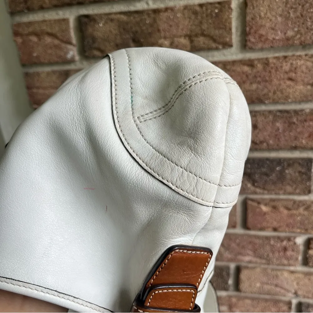 White and Tan Coach Soho Handbag - Image 11