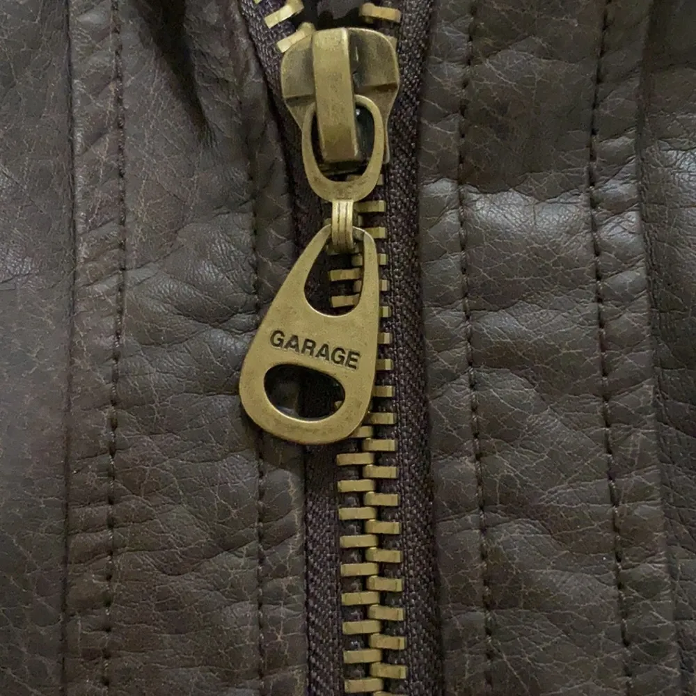 Brown bomber jacket - Image 4