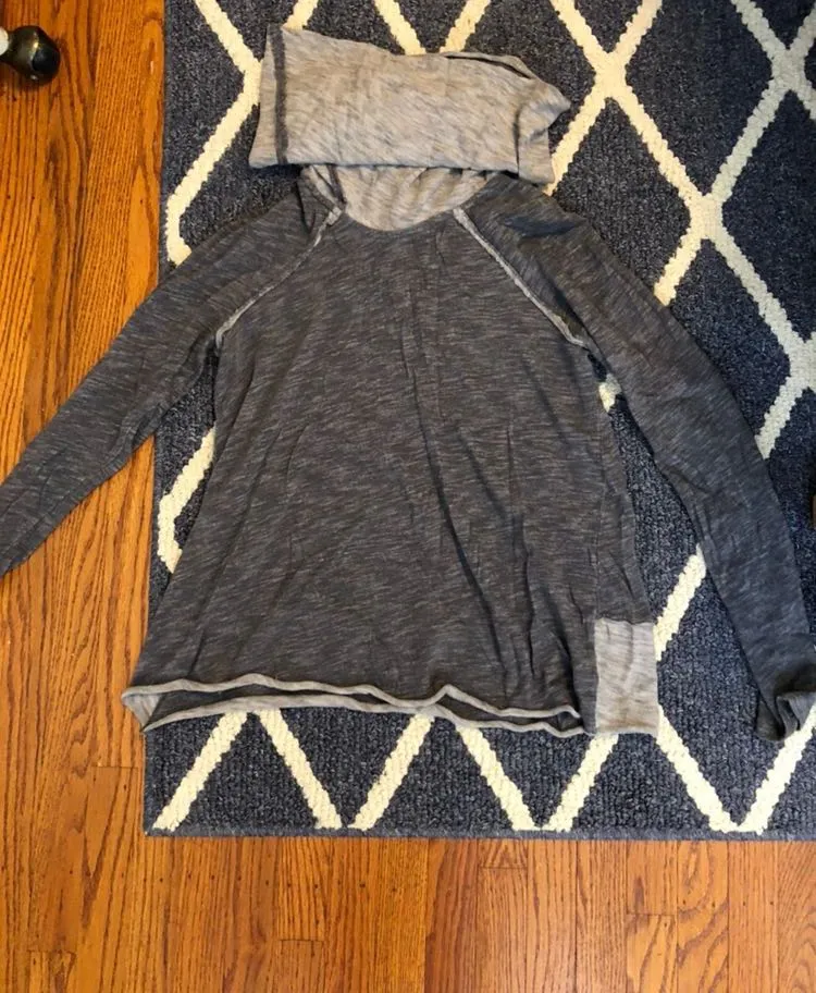 Free People Sweatshirt - Image 2