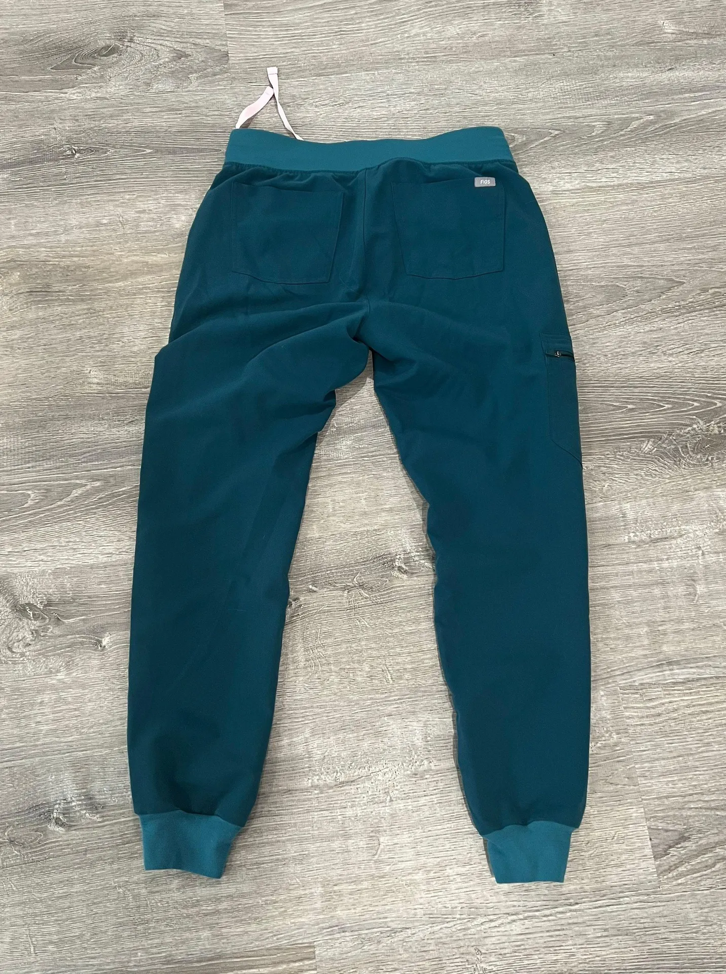 FIGS Jogger Scrub Pants - Image 4